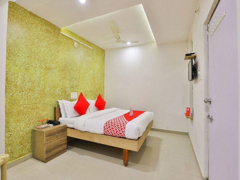 Hotel Oyo 15509 Shreenath