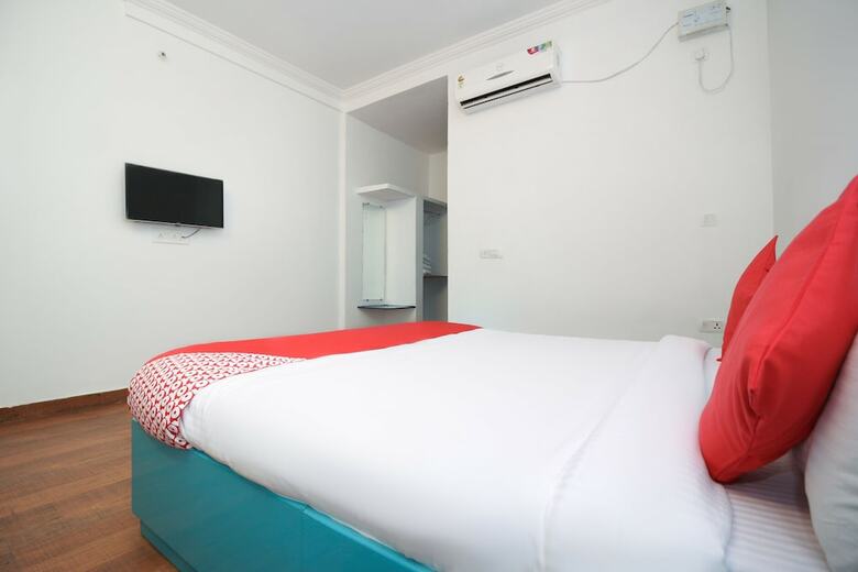 Oyo 15518 Hotel Amar