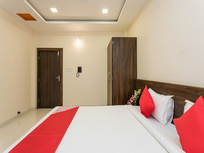 Oyo 15823 Hotel Richmond Inn