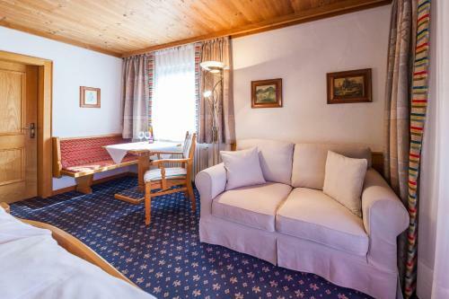 Hotel Alpina