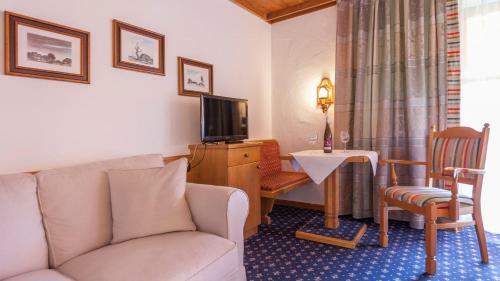 Hotel Alpina