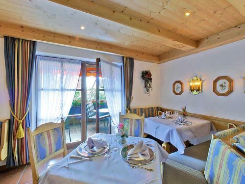 Hotel Alpina