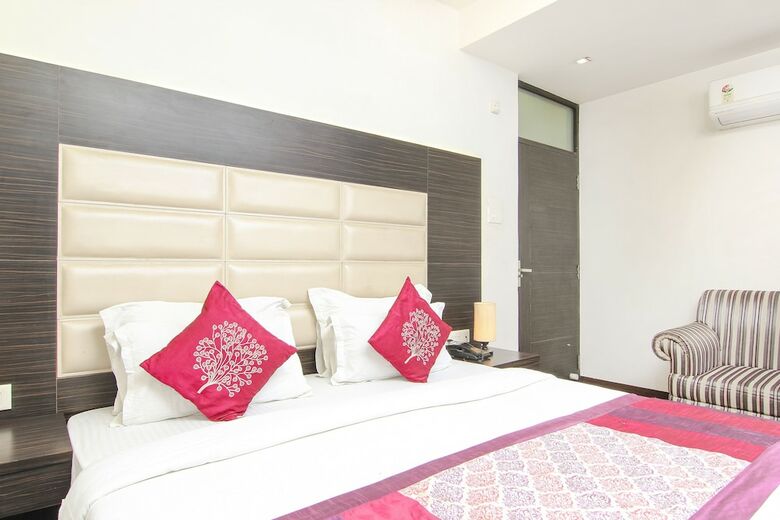 Hotel Oyo 3232 Royal Inn