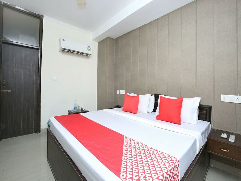Oyo 14099 Hotel The Kuber