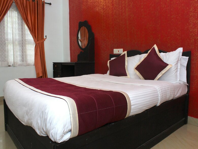 Hotel Oyo 14135 Ashly's Residency