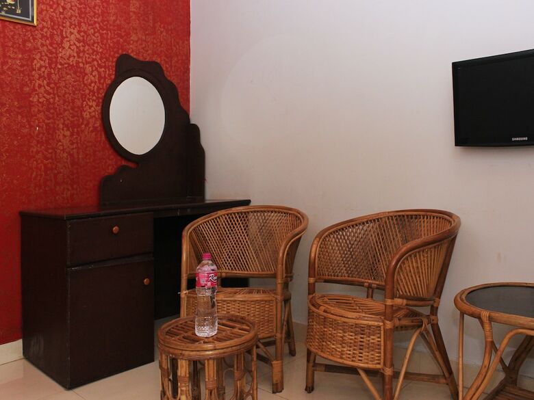 Hotel Oyo 14135 Ashly's Residency