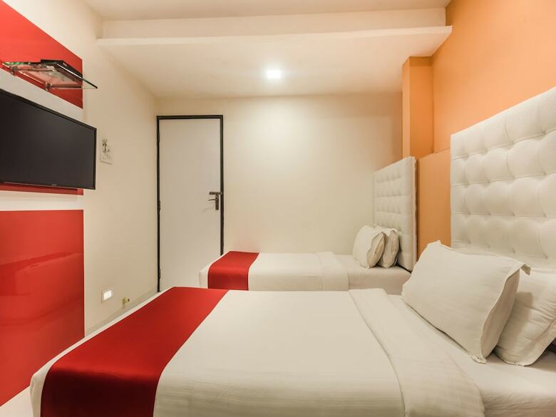 Oyo 7407 Hotel Blue Sea