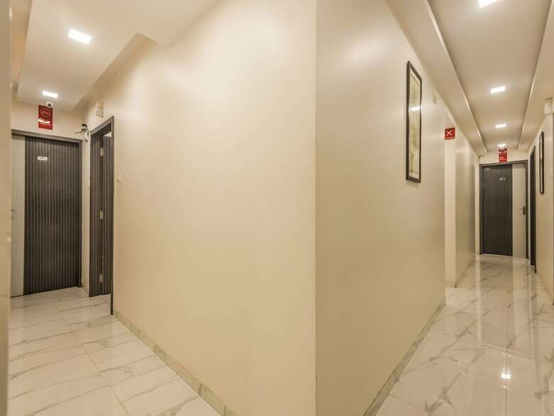 Oyo 7407 Hotel Blue Sea