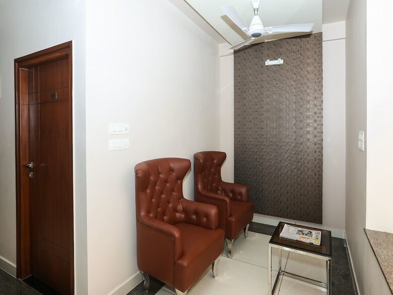 Hotel Oyo 15220 Jn Stay