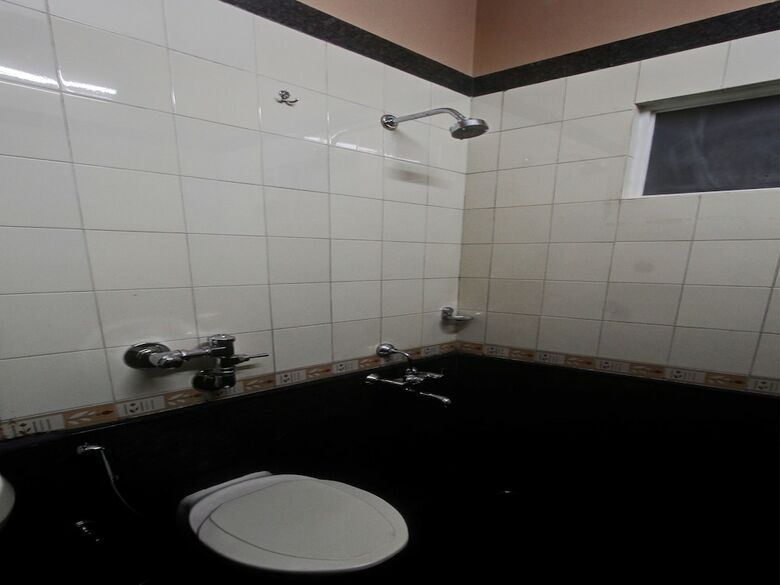 Hotel Oyo 13595 Vt Residency