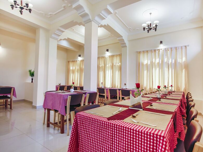 Oyo 11388 Hotel Dimbir Regency