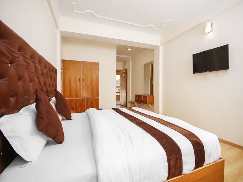 Oyo 11388 Hotel Dimbir Regency