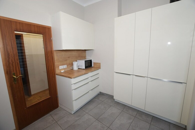 Ab Apartment 38