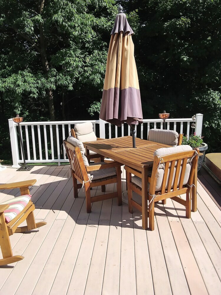 Hummingbird Hill Bed & Breakfast