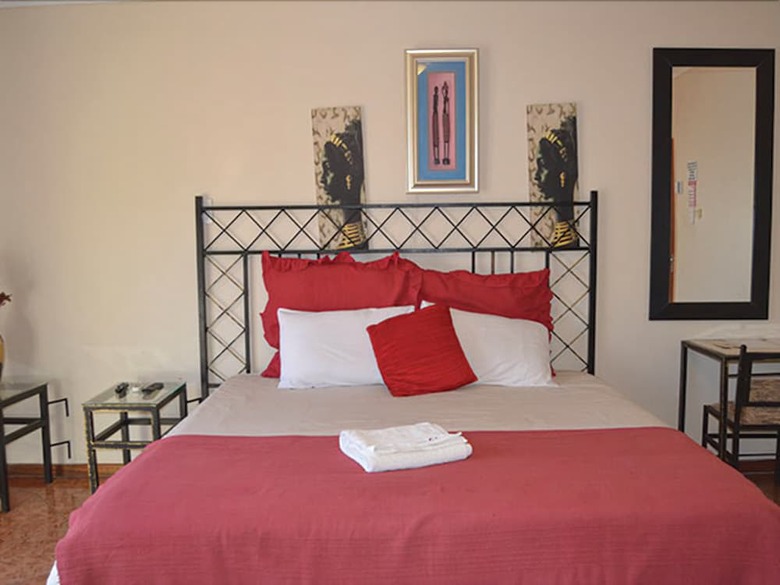 Hotel Esme's Guest House