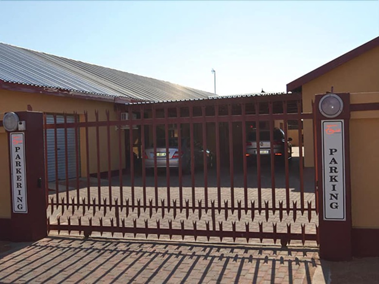 Hotel Esme's Guest House