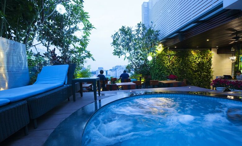 Alagon Central Hotel & Spa