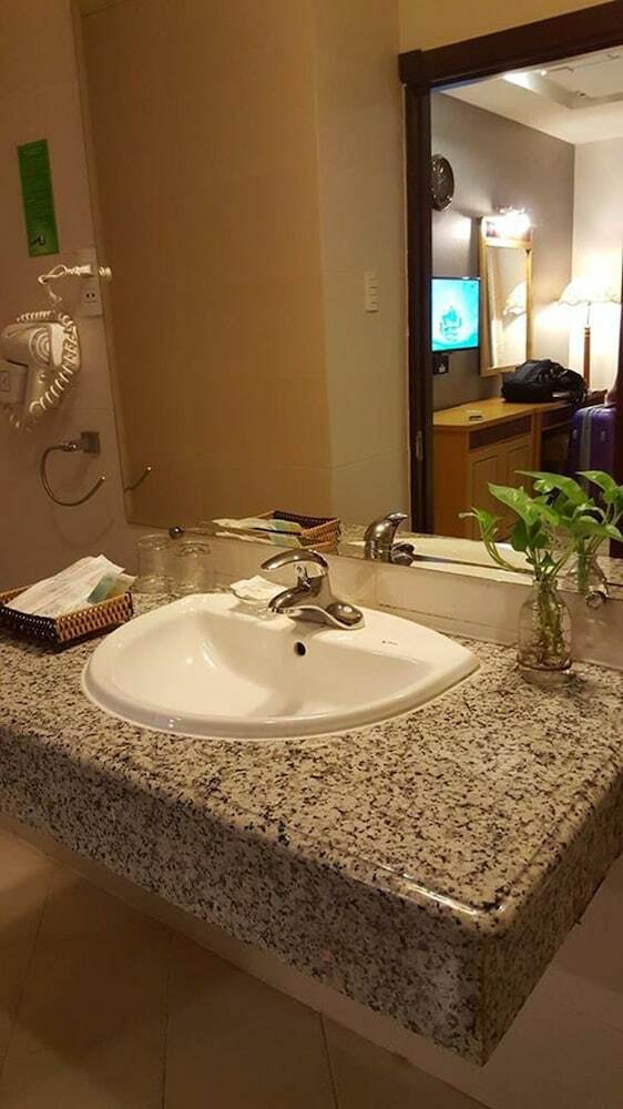 Alagon Central Hotel & Spa