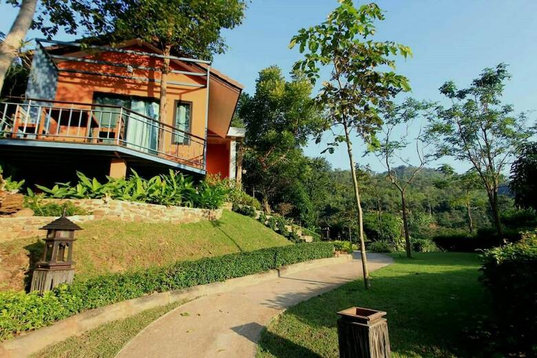 Hotel Baan Phuchalianglom