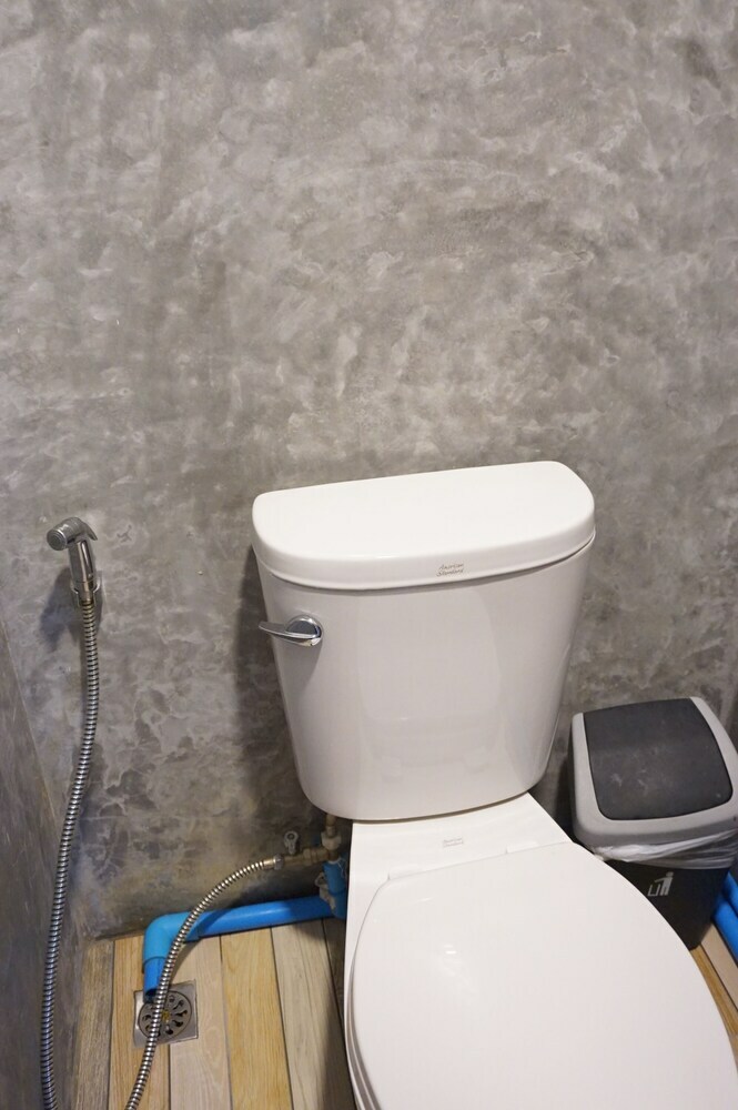 Hostal Frog House Bed & Breakfast - Adults Only