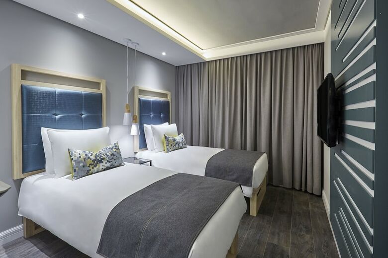 Hotel Stayeasy Cape Town City Bowl