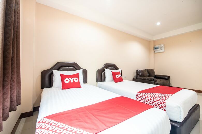 Hotel Oyo 334 Pk Park