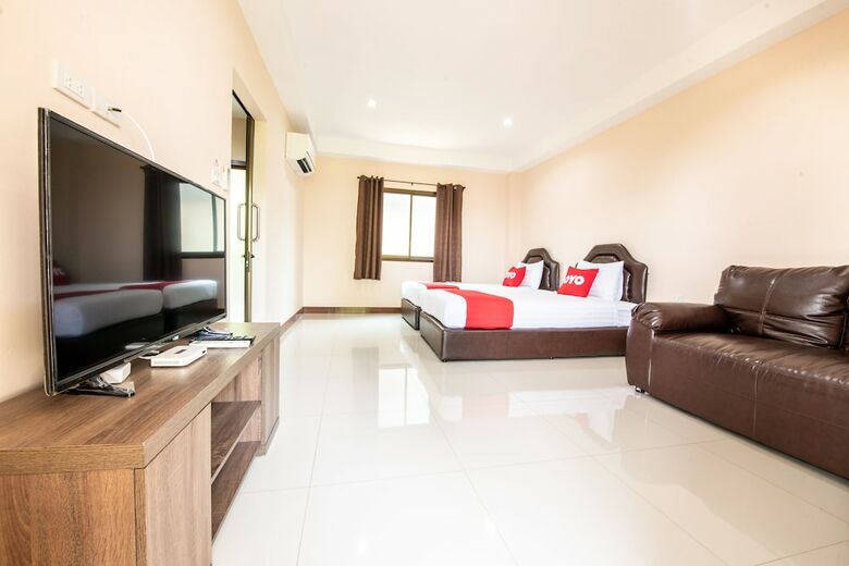 Hotel Oyo 334 Pk Park