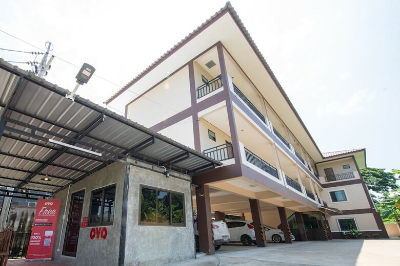 Hotel Oyo 334 Pk Park