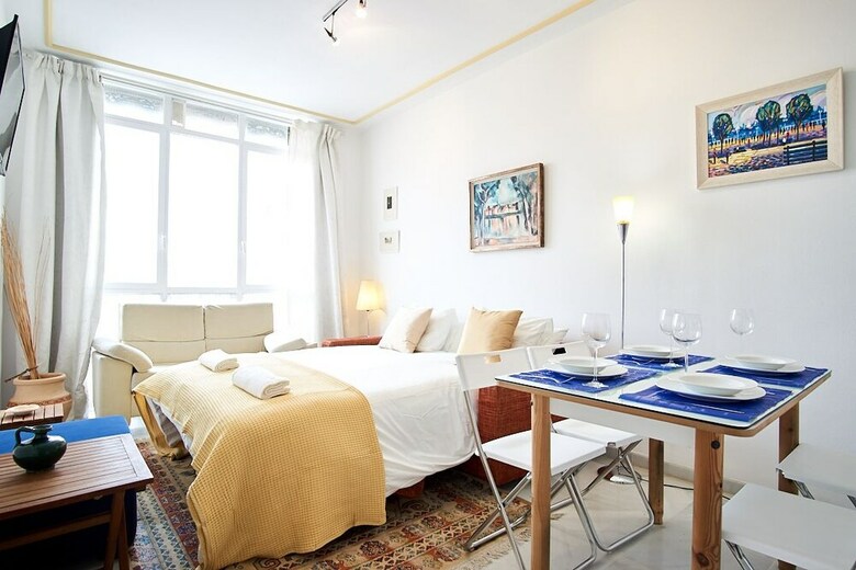 Luminoso  Apartamento En Triana