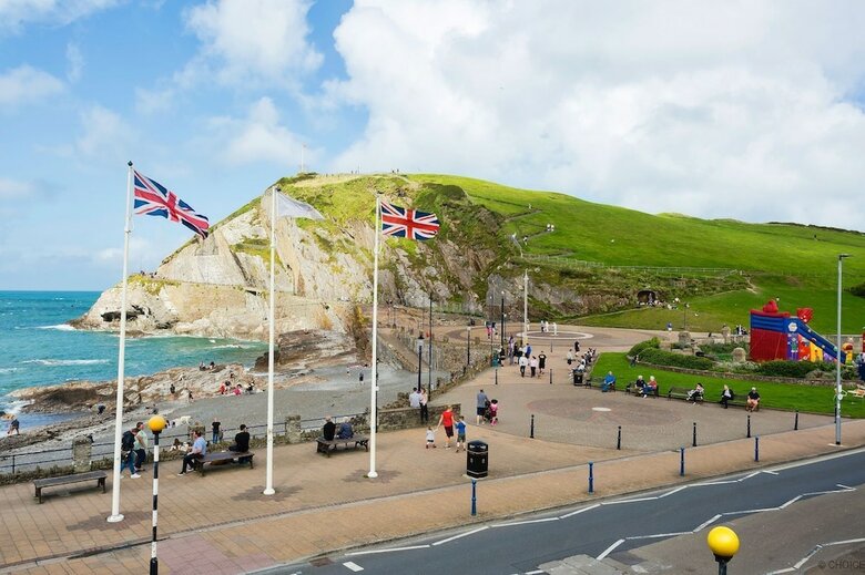 Ilfracombe Oriel 3 Bedrooms