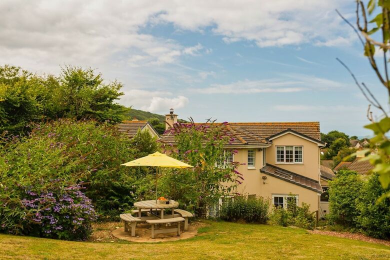 Croyde Ocean Villa 4 Bedrooms