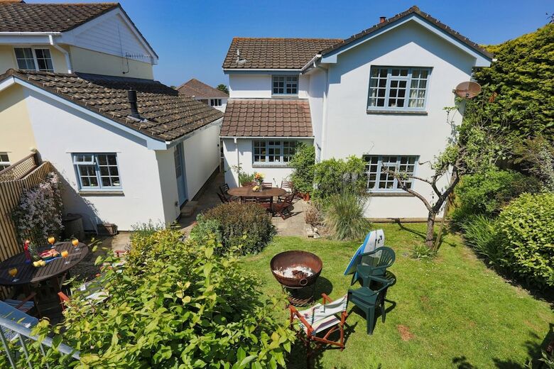 Croyde White House 4 Bedrooms