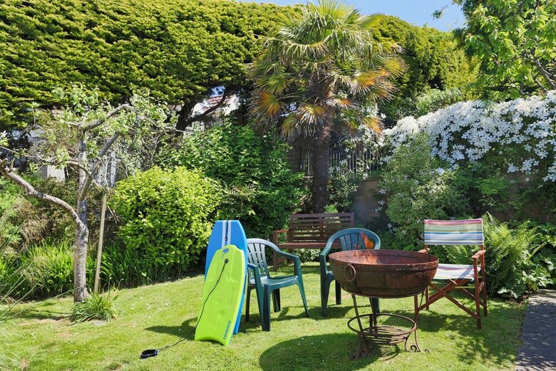 Croyde White House 4 Bedrooms