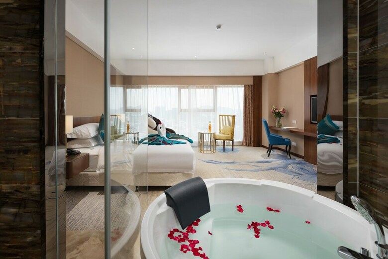 Headquarter International Hotel