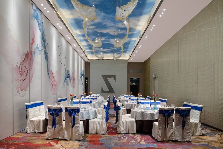 Headquarter International Hotel