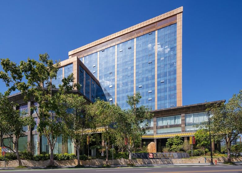 Headquarter International Hotel