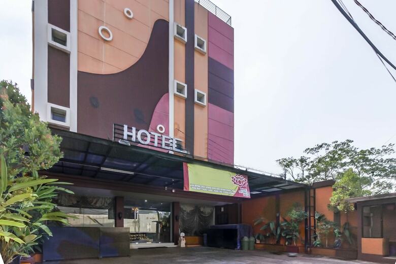 Hotel Reddoorz Plus @ Cikarang