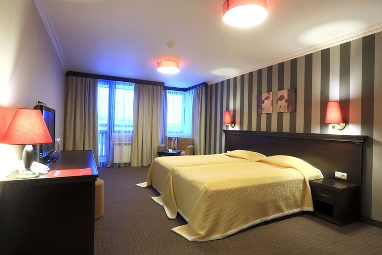 Royal Park Hotel & Apartments