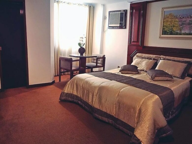 Maxim Plaza Hotel