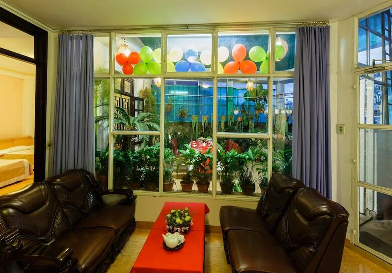 Tram Huong Hotel