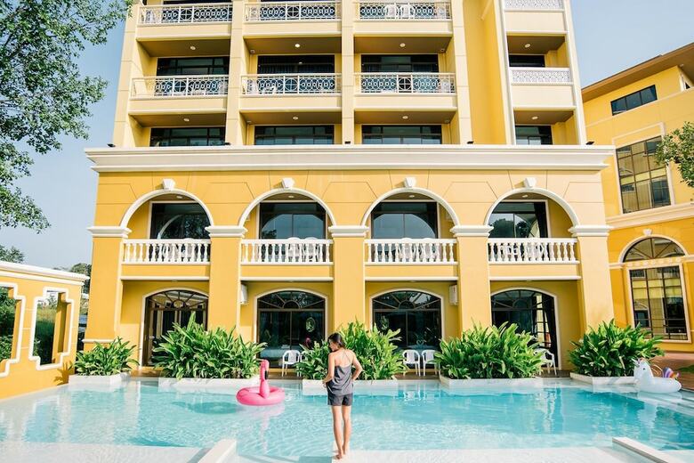 The Pineapple Hotel