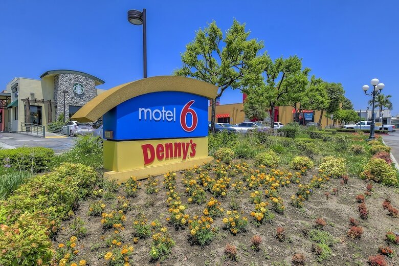 Motel 6 Claremont Ca