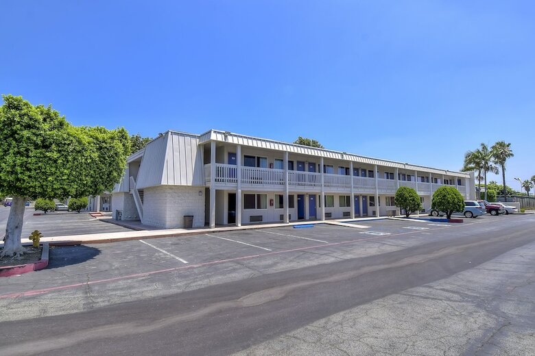 Motel 6 Claremont Ca