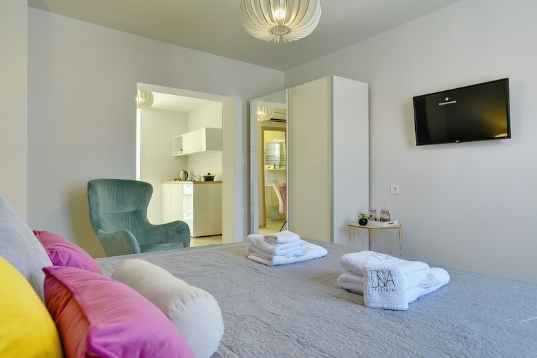 Hotel D&a Amphitheatre Apartments