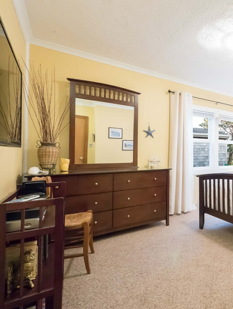 Seaside Vacation Homes