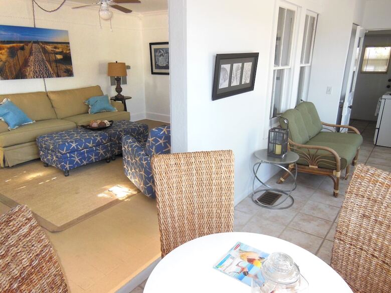Historical Lands End Cottages By Techtravel