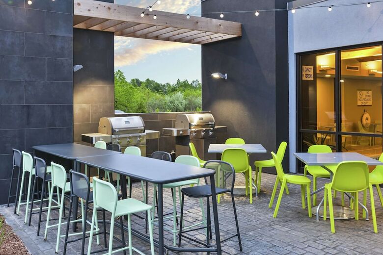Hotel Home2 Suites By Hilton Holland