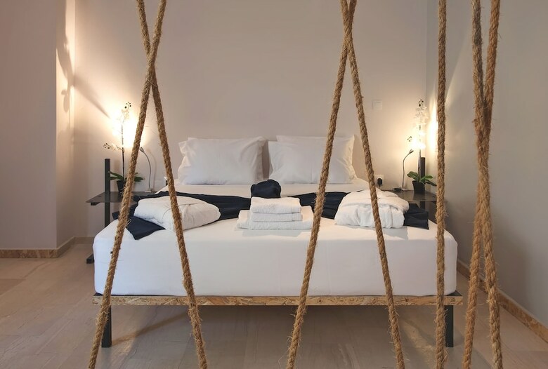 Hotel Piraeus Premium Suites