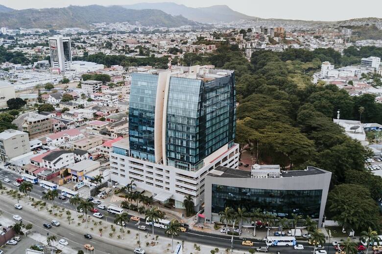 Hotel Courtyard By Marriott Guayaquil
