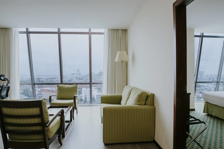 Hotel Courtyard By Marriott Guayaquil
